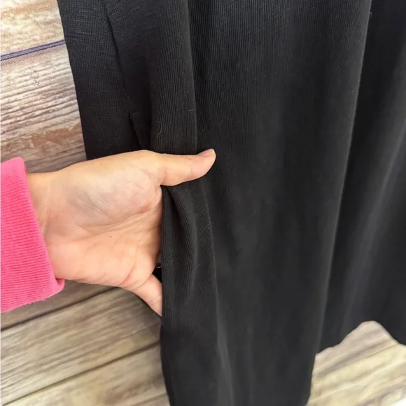 Talbots Embroidered Black Shift Dress Petite M Medium Short Sleeve Pockets Midi - Picture 4 of 5